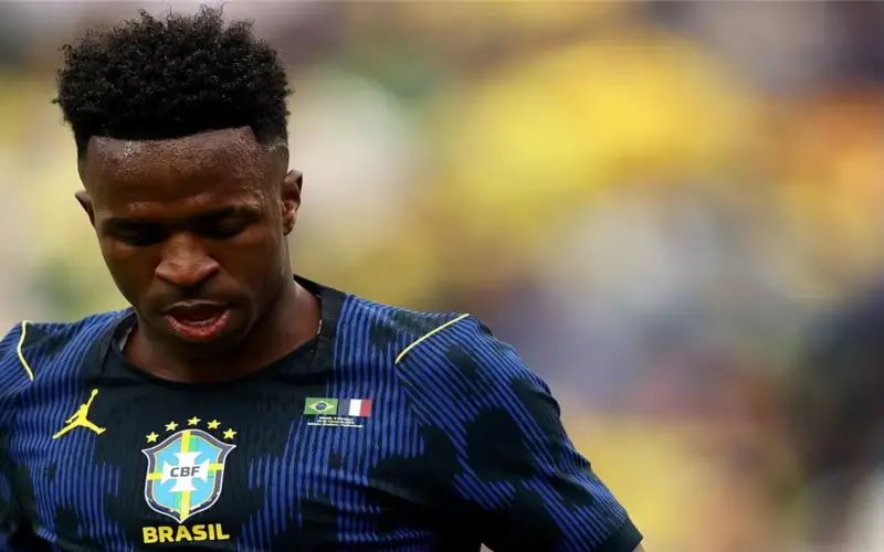 ما حقيقة تعرض فينيسيوس للإصابة خلال مواجهة منتخبي البرازيل وفرنسا الأخيرة؟